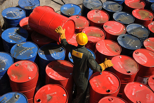 کاهش قیمت نفت در پی نگرانی از موج دوم کرونا
