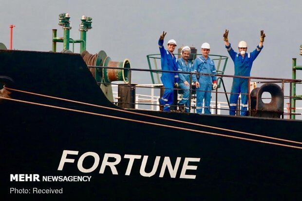 قدردانی شرکت‌های نفتکش و کشتیرانی از رهبر انقلاب