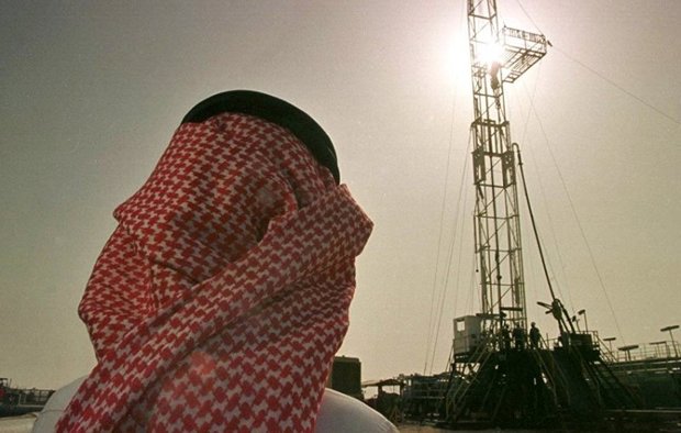 صادرات نفت سعودی به آمریکا به پایین‌ترین سطح ۳۵ ساله رسید