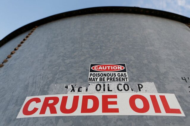 عقب‌گرد نفت در آستانه انتشار آمار آمریکا