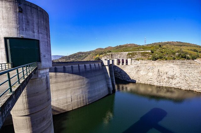 سقوط ذخایر آب سدهای اسپانیا به پایین‌ترین رکورد ۲۷ ساله - مهرشید نیرو