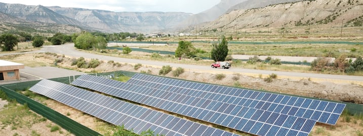 زمین نیروگاه خورشیدی